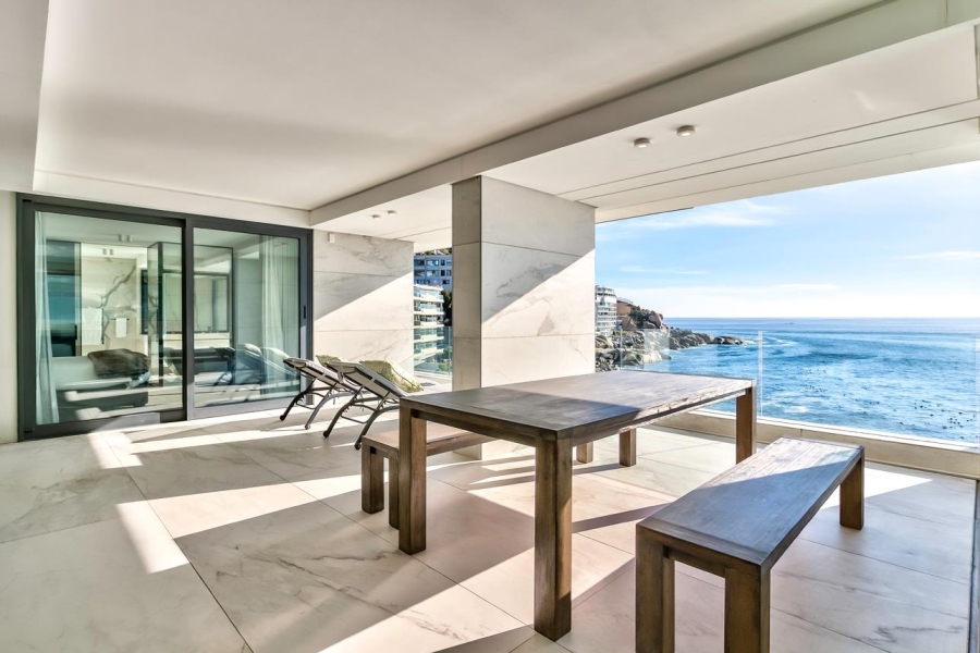 5 Bedroom Property for Sale in Bantry Bay Western Cape